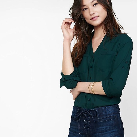 express green shirt
